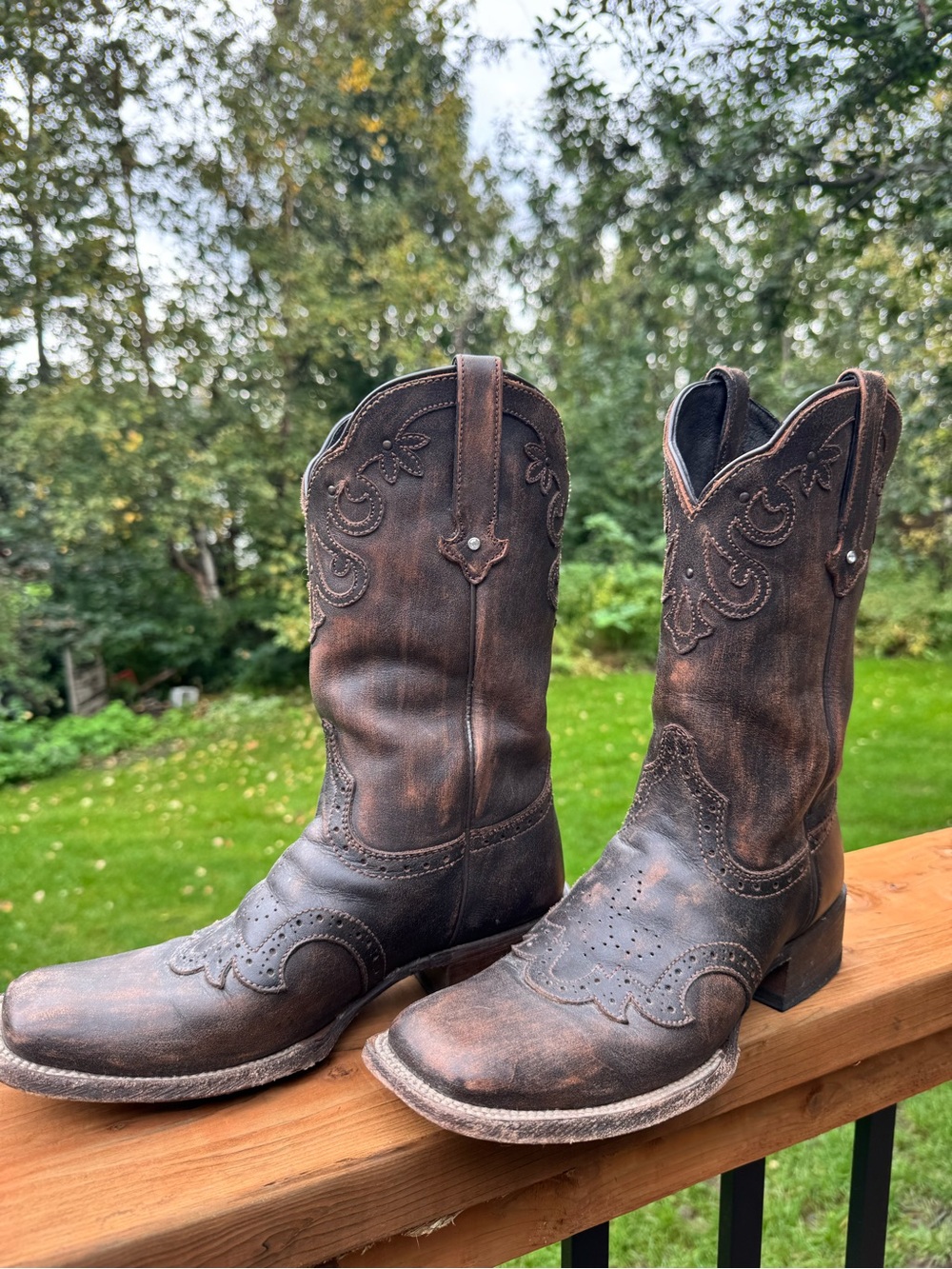 LIBERTY Black Distressed Leather Western Cowboy Boots MX 22.5